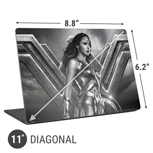The Justice League (2017) Wonder Woman Poster Universal Laptop 11in (8.8 x 6.2in) Skin