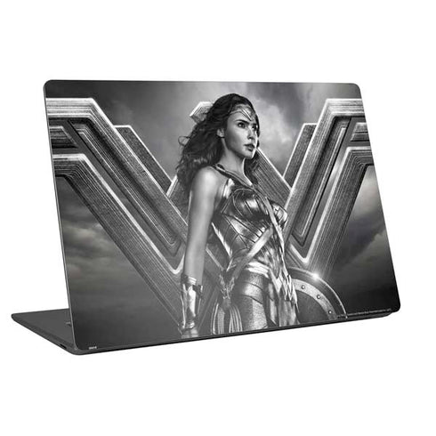 The Justice League (2017) Wonder Woman Poster Universal Laptop 12in (9.8 x 6.8in) Skin