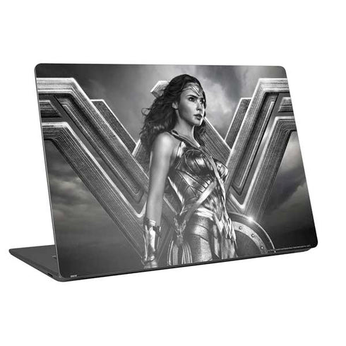 The Justice League (2017) Wonder Woman Poster Universal Laptop 14in (11.4 x 8.2in) Skin
