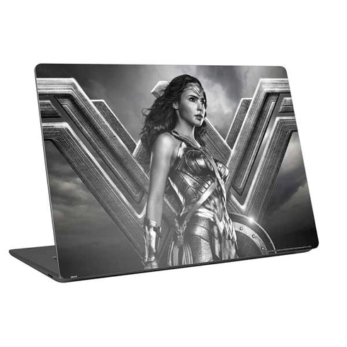 The Justice League (2017) Wonder Woman Poster Universal Laptop 18in (14.6 x 10.6in) Skin