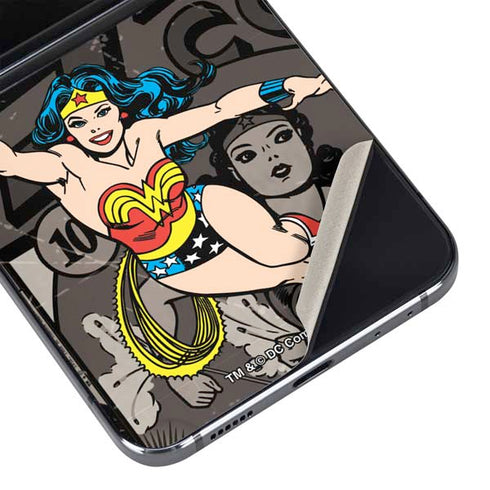 DC Comics Wonder Woman Vintage pose pattern Galaxy Z Flip5 5G Skin