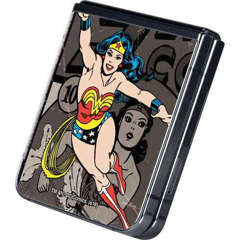 DC Comics Wonder Woman Vintage pose pattern Galaxy Z Flip5 5G Skin