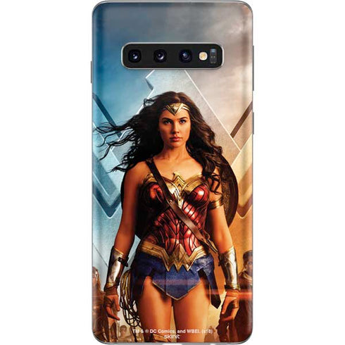 DC Comics Wonder Woman Main characters Poster Galaxy S10 Skin