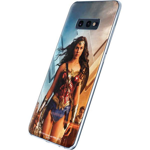 DC Comics Wonder Woman Main characters Poster Galaxy S10e Skin