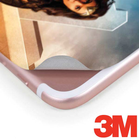 DC Comics Wonder Woman Main characters Poster iPhone 8 Plus Skin