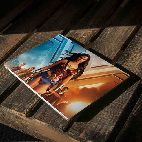 DC Comics Wonder Woman Main characters Poster Surface Laptop 2 Skin