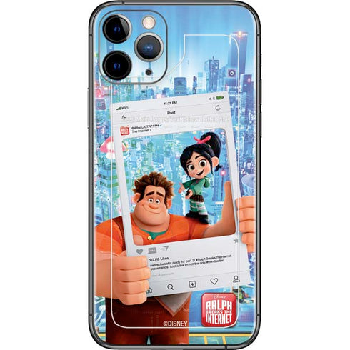 Disney Wreck-it Ralph and Vanellope Instagram Pose iPhone 11 Pro Skin