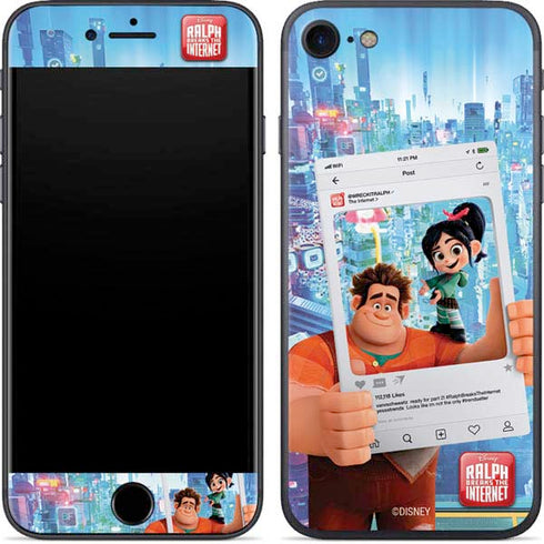 Disney Wreck-it Ralph and Vanellope Instagram Pose iPhone 7 Skin