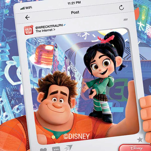 Disney Wreck-it Ralph and Vanellope Instagram Pose Moto E5 Play Skin