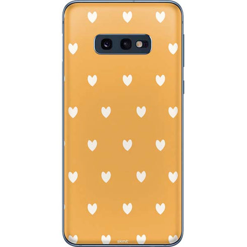 Yellow and White Hearts Galaxy S10e Skin