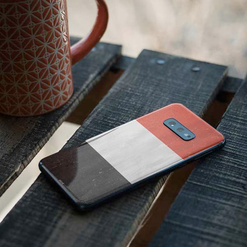 Yemen Flag Distressed Galaxy S10e Skin