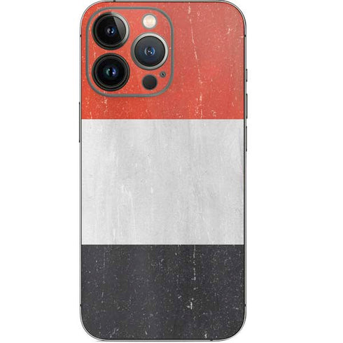 Yemen Flag Distressed iPhone 13 Pro Skin