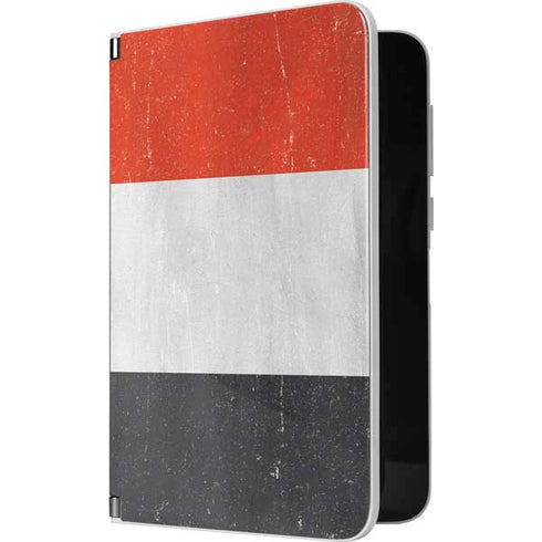 Yemen Flag Distressed Surface Duo Skin
