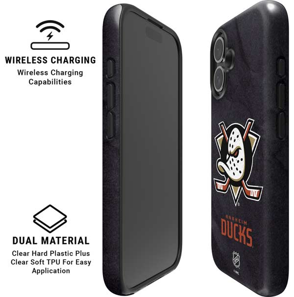 NHL Anaheim Ducks Distressed iPhone 17 Magsafe Impact Case