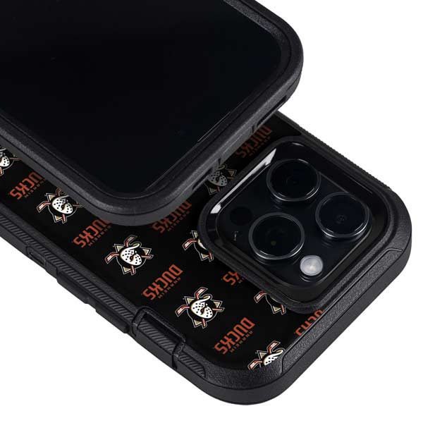 NHL Anaheim Ducks Pattern Otterbox Defender iPhone Skin