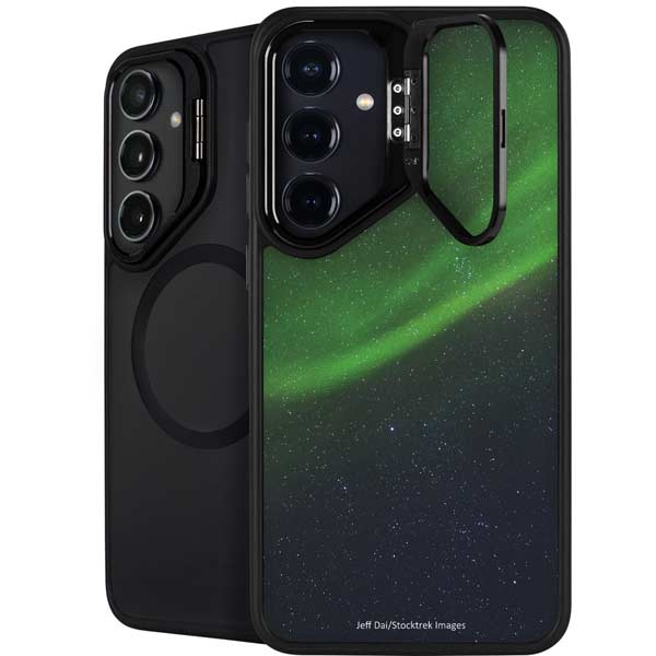 StockTrek Aurora Borealis Dances Above the Arctic Ocean Galaxy S26 Plus Kickstand Case