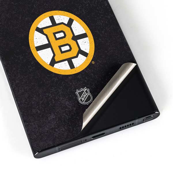 NHL Boston Bruins Distressed Galaxy S24 Ultra Skin