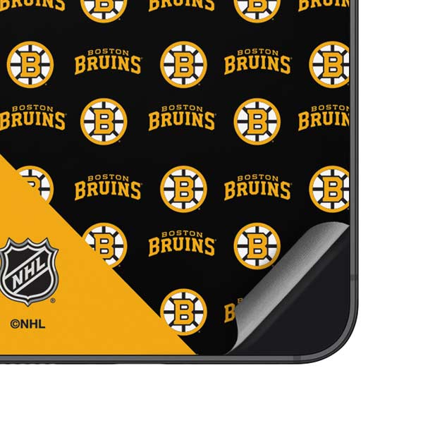 NHL Boston Bruins Pattern Galaxy S23 Skin