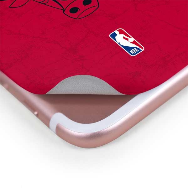 NBA Chicago Bulls Red Distressed iPhone 8 Plus Skin
