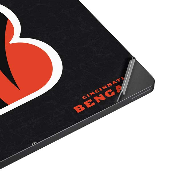 NFL Cincinnati Bengals - Distressed Surface Laptop 7 13.8in Skin