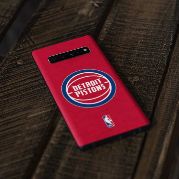 NBA Detroit Pistons Distressed Galaxy S10 Plus Skin