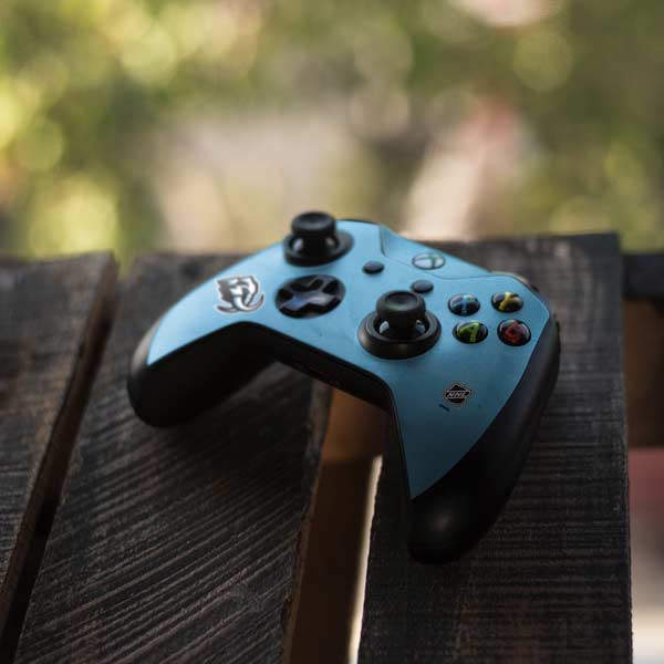 NHL Utah Mammoth Distressed Blue Xbox One S All-Digital Edition Bundle Skin