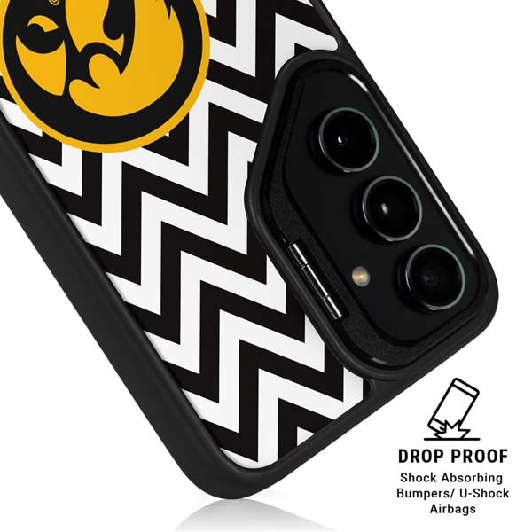 University of Iowa Hawkeyes Chevron Print Galaxy S26 Ultra Kickstand Case
