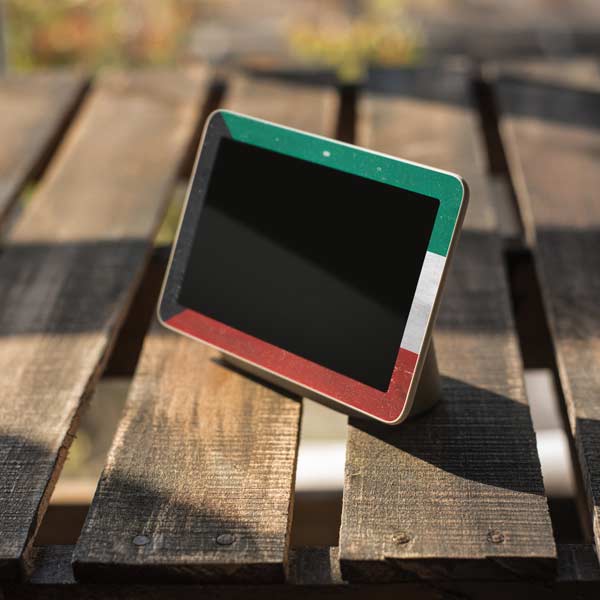 Kuwait Flag Distressed Google Home Hub Skin