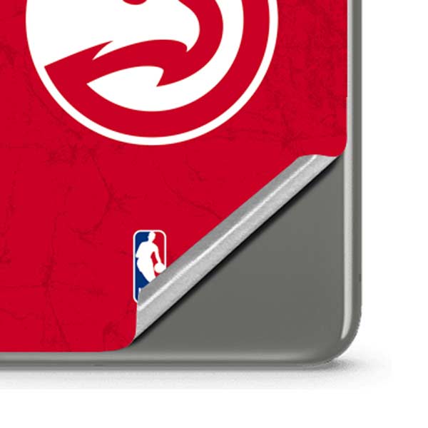 NBA Atlanta Hawks Distressed Google Pixel 8 Skin