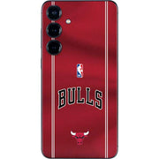 NBA Chicago Bulls Jersey Galaxy S24 Plus Skin