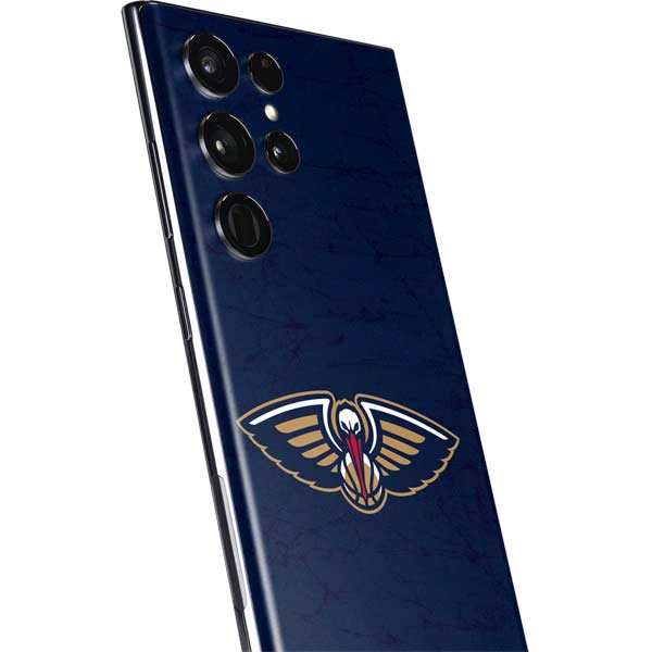 NBA New Orleans Pelicans Distressed Galaxy S22 Ultra Skin