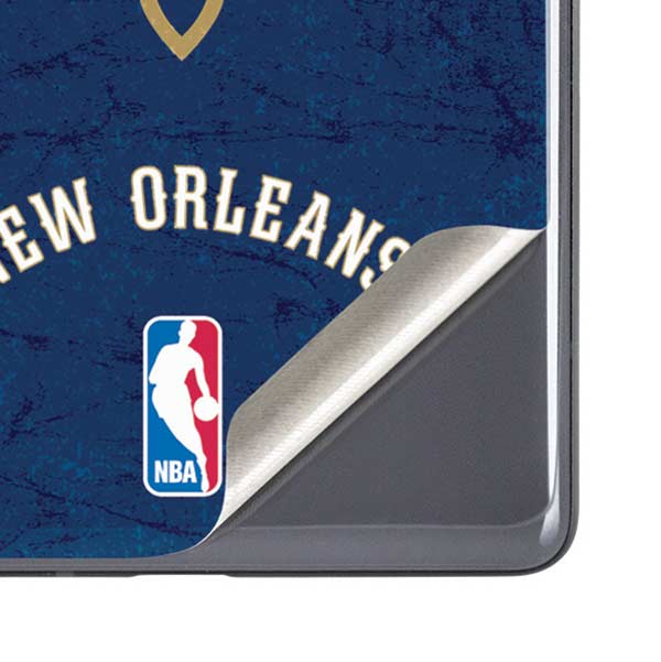 NBA New Orleans Pelicans Distressed Google Pixel 7a Skin