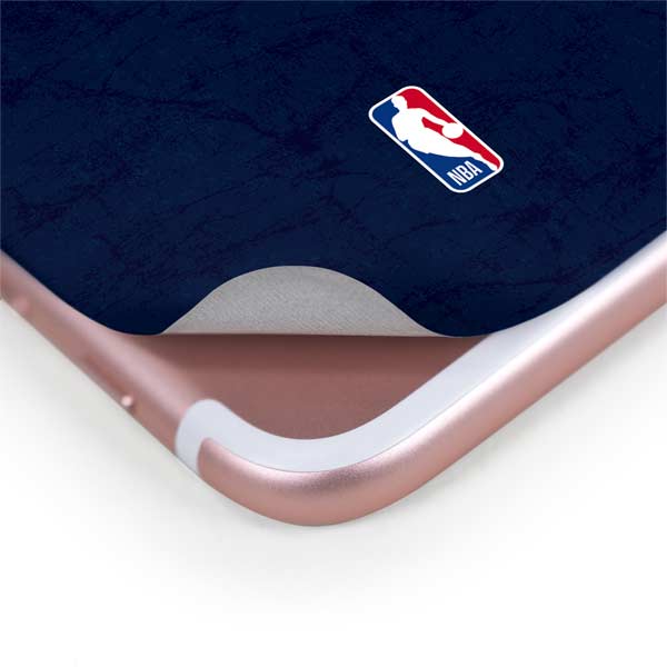 NBA New Orleans Pelicans Distressed iPhone 8 Plus Skin