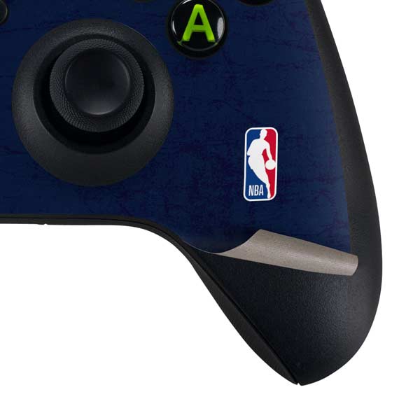 NBA New Orleans Pelicans Distressed Xbox Series X Bundle Skin