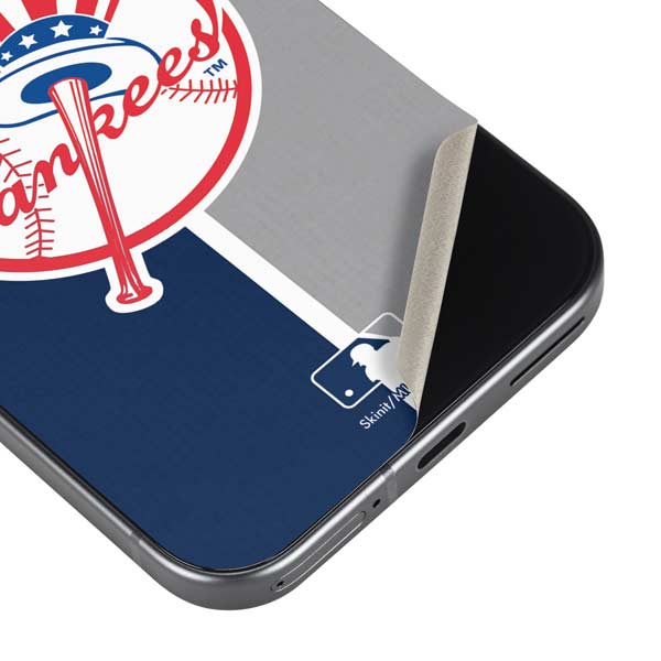 MLB New York Yankees Split Google Pixel 10 Pro XL Skin