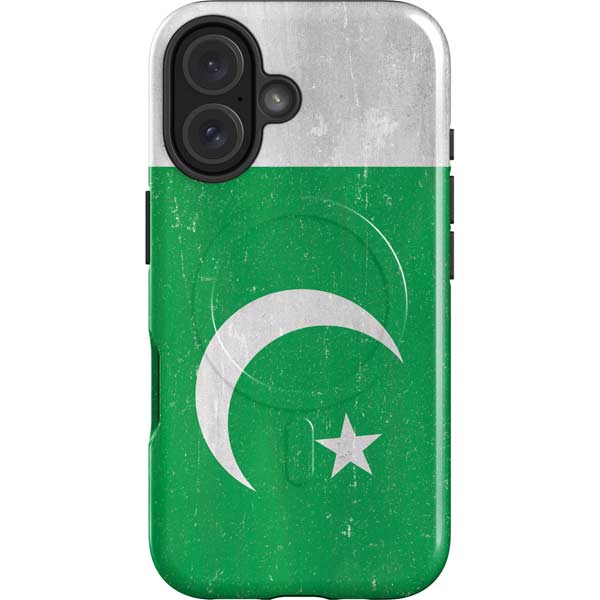 Pakistan Flag Distressed iPhone 16 Magsafe Impact Case