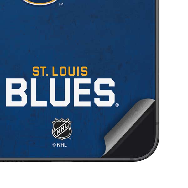NHL St. Louis Blues Distressed Galaxy S25 Skin