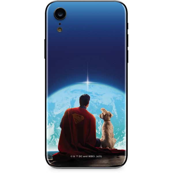Superman 2025 Superman & Krypto watch the Earth iPhone XR Skin