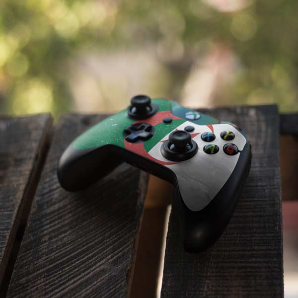 Algeria Flag Distressed Xbox One Controller Skin