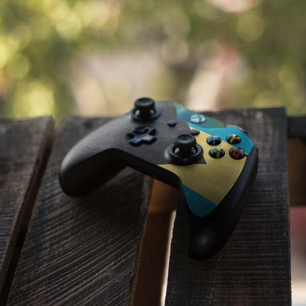 Bahamas Flag Distressed Xbox One Controller Skin