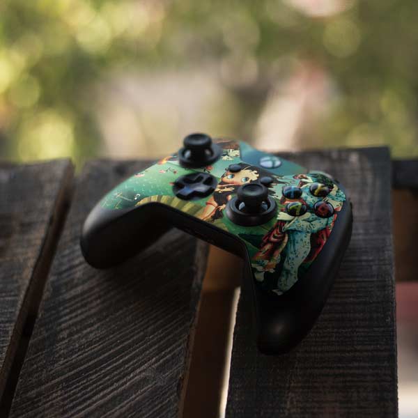 Betty Boop At Sea Xbox One Controller Skin