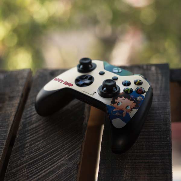 Betty Boop The Police Officer Xbox One Controller Skin