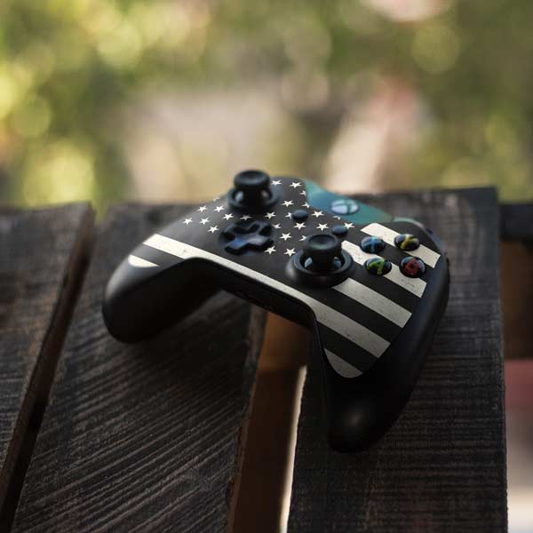 Black & White USA Flag Xbox One Controller Skin