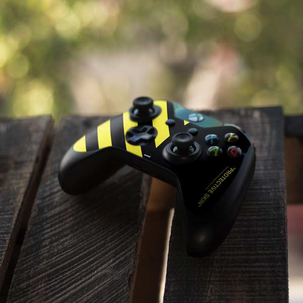 Black and Yellow Stripes Xbox One Controller Skin
