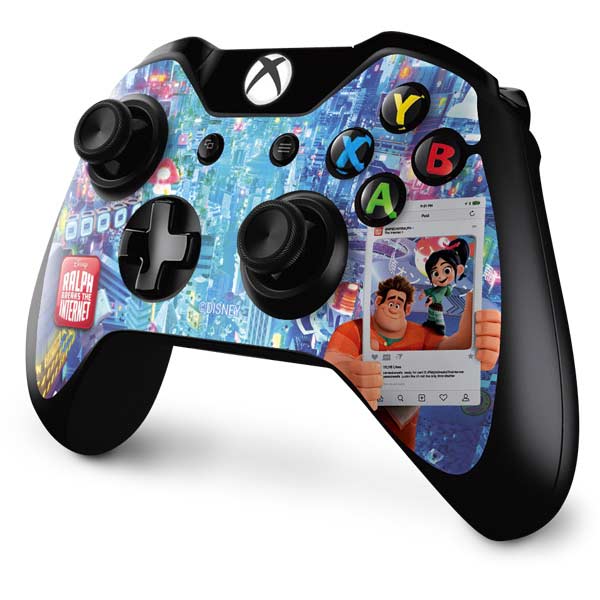 Wreck It Ralph Using A Controller Disney Wreck-it Ralph and Vanellope Instagram Pose Xbox One Controller ...